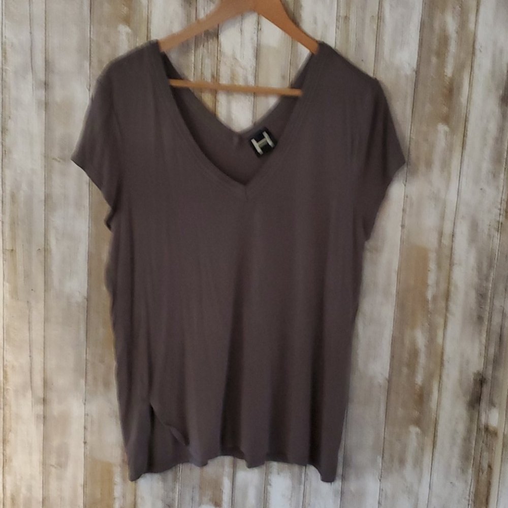 H by brodeaux tshirt xl